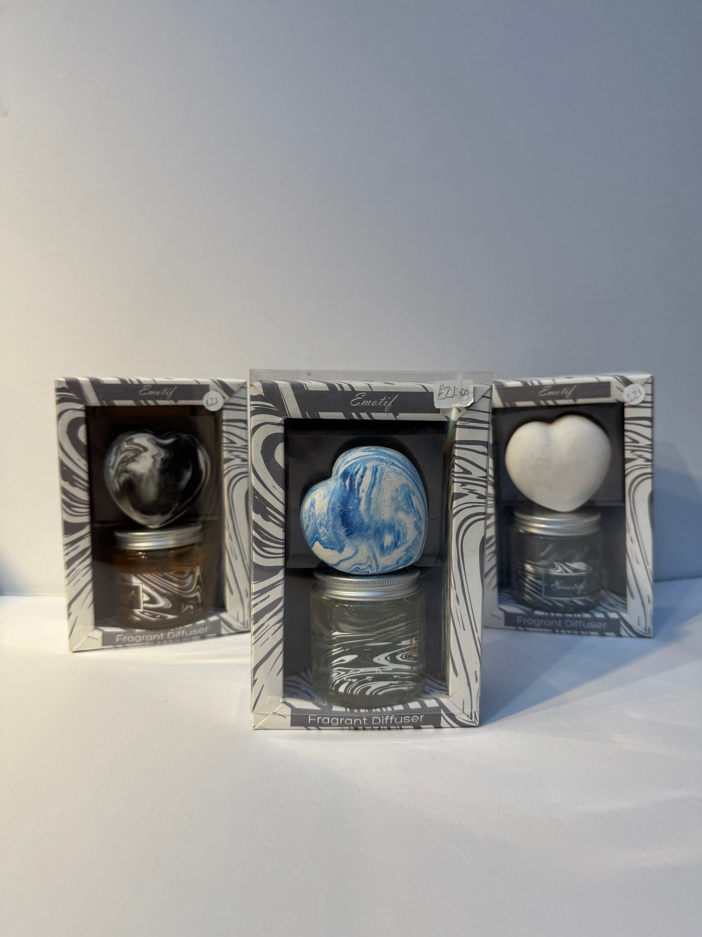 Emotif Fragrant Diffuser – Ceramic Heart Edition
Handmade in Sussex, UK